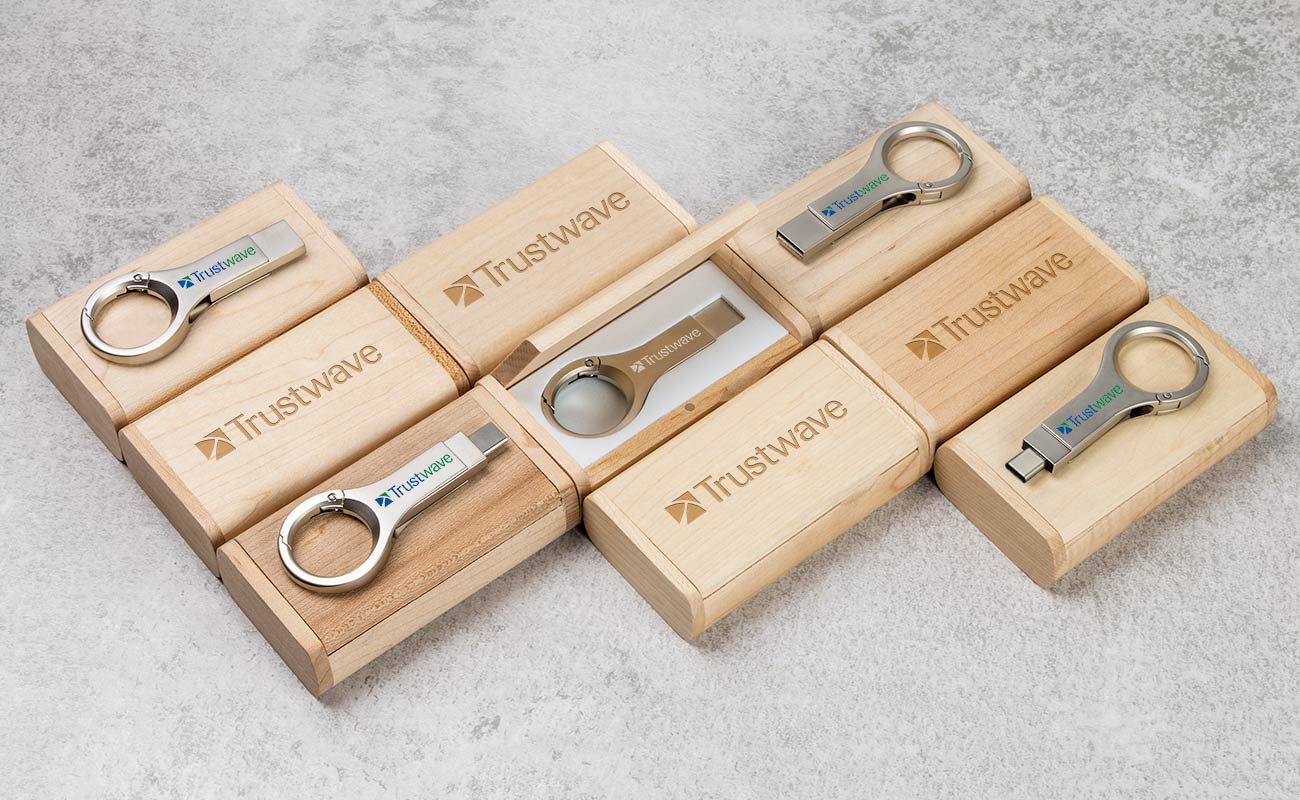 Active - USB Minnepenn med USB-C med Logo gallery thumbnail