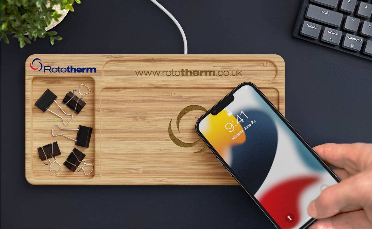 EcoDesk - Tilpasset trådløs lader gallery thumbnail