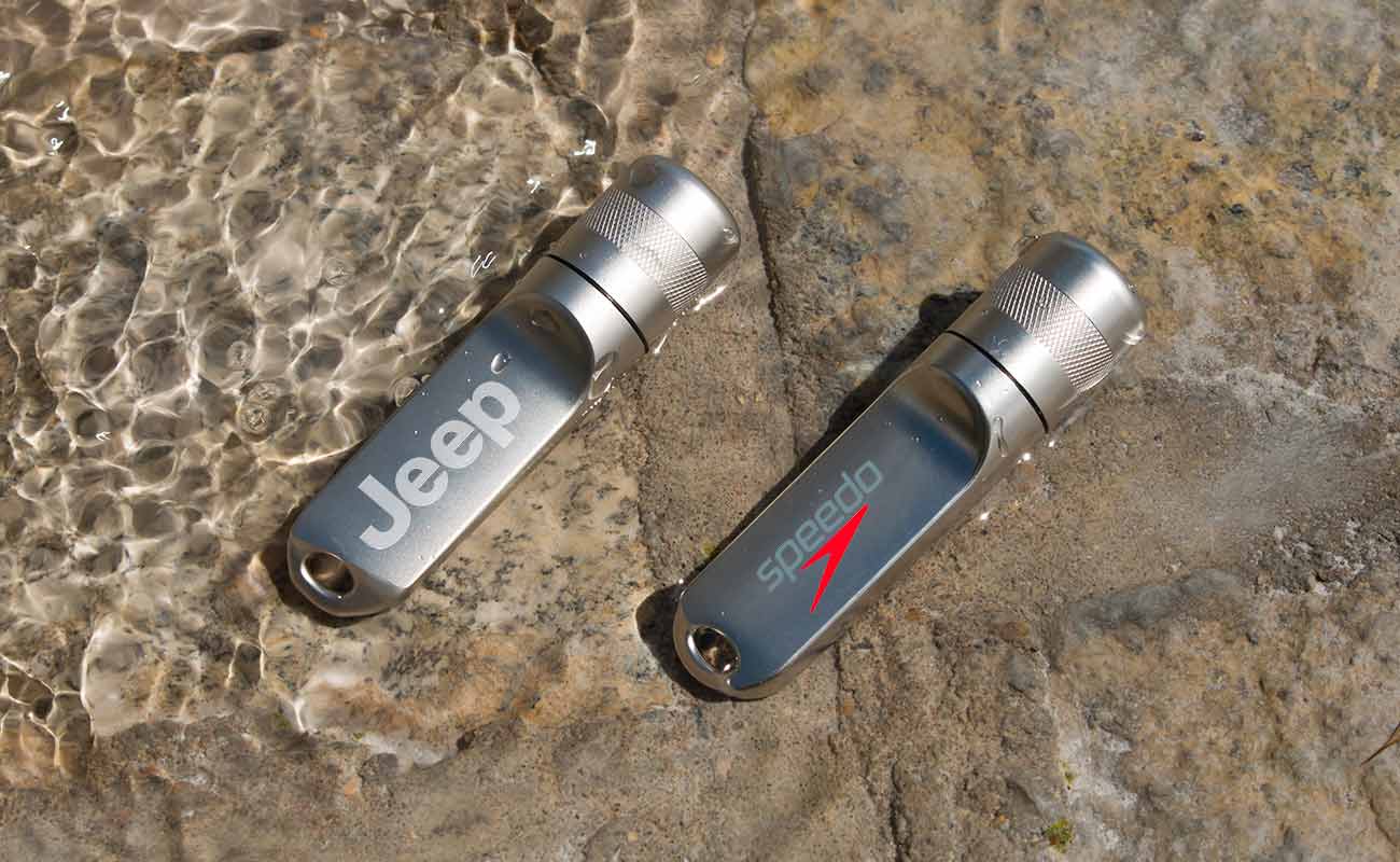 Nox - Tilpassede vannfaste minnepinner gallery thumbnail