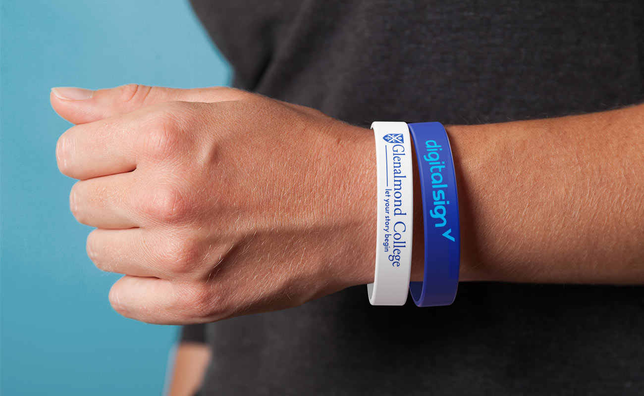 Revo - Spesialtilpassede Silikonarmbånd gallery thumbnail