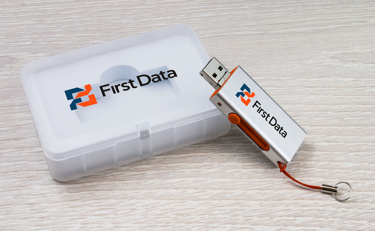 Slide - Custom USB-C gallery thumbnail